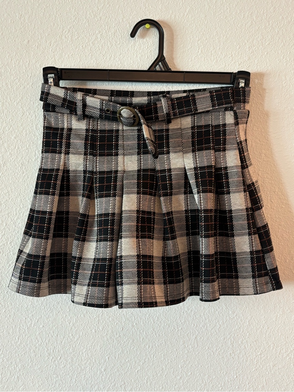 Haute Monde Plaid Pleated Mini Skirt in Black & Cream